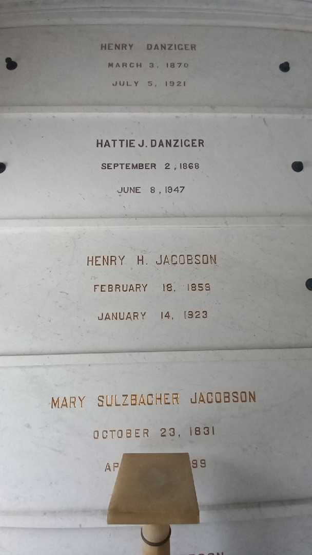 Hattie Jacobson Danziger's grave. Photo 2