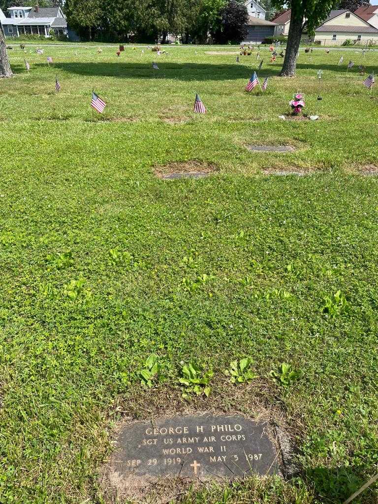 George H. Philo's grave. Photo 2