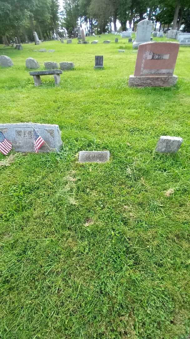 Charles D. Hazle Dewey's grave. Photo 1