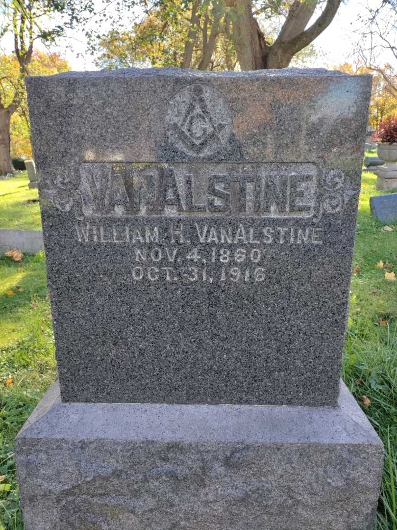 William H. Van Alstine's grave. Photo 3