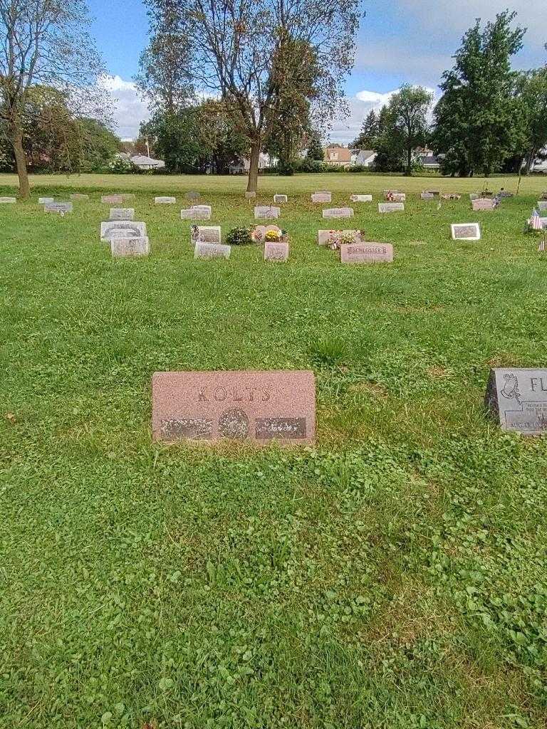 Harvey S. Kolts's grave. Photo 3