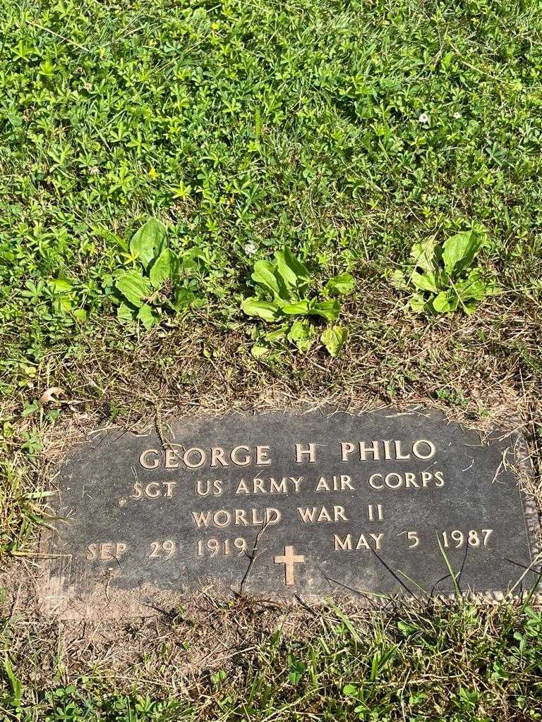 George H. Philo's grave. Photo 3