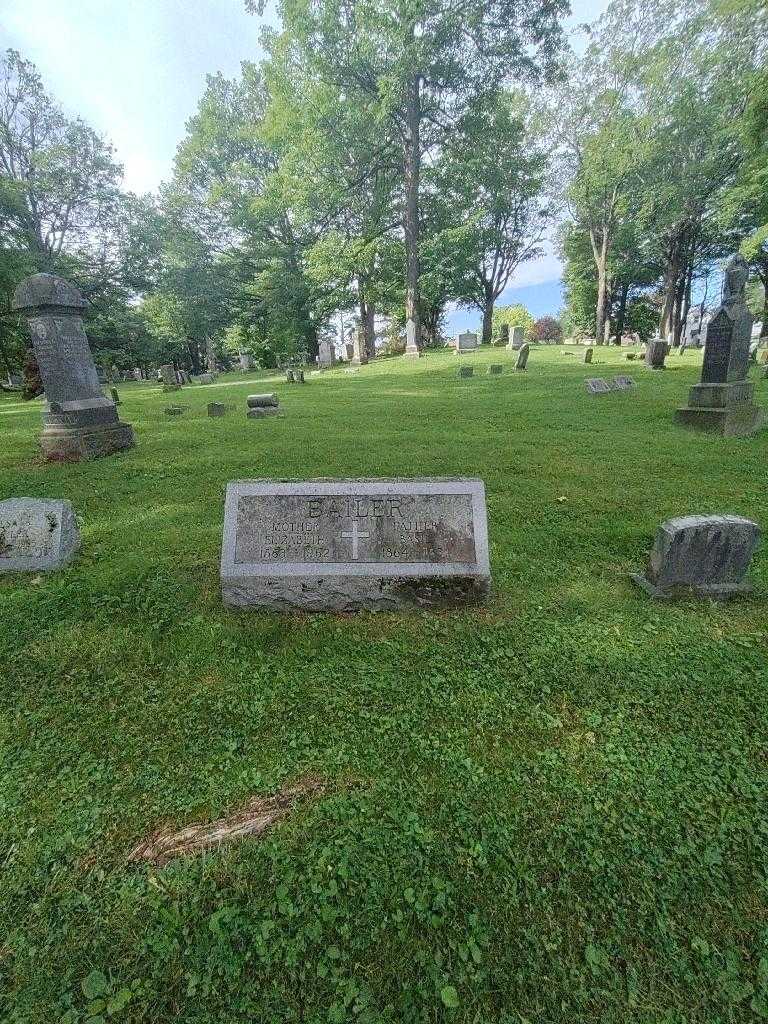 Elizabeth Bailer's grave. Photo 1