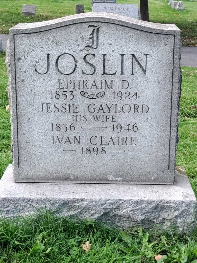 Ephraim D. Joslin's grave. Photo 3