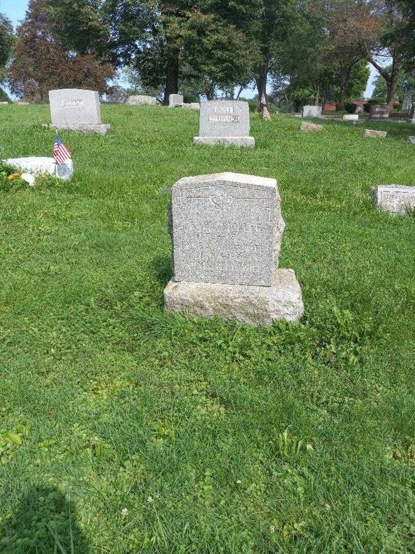 Flora A. Sickler's grave. Photo 1