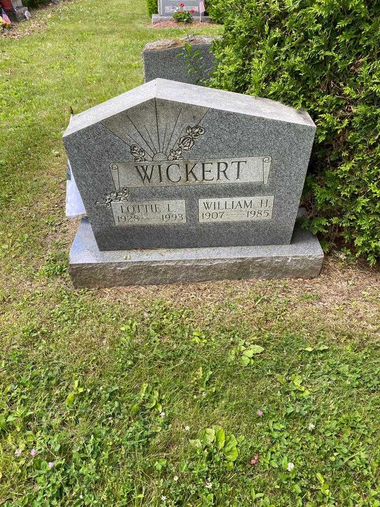 Lottie L. Wickert's grave. Photo 2