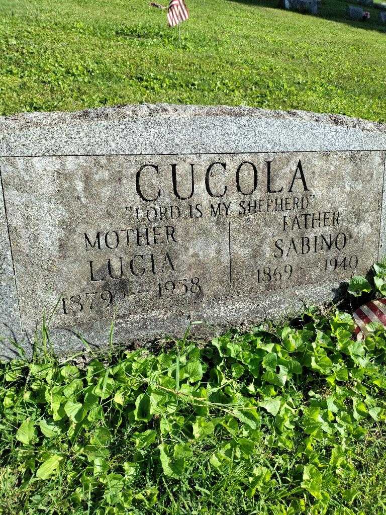 Lucia Cucola's grave. Photo 3