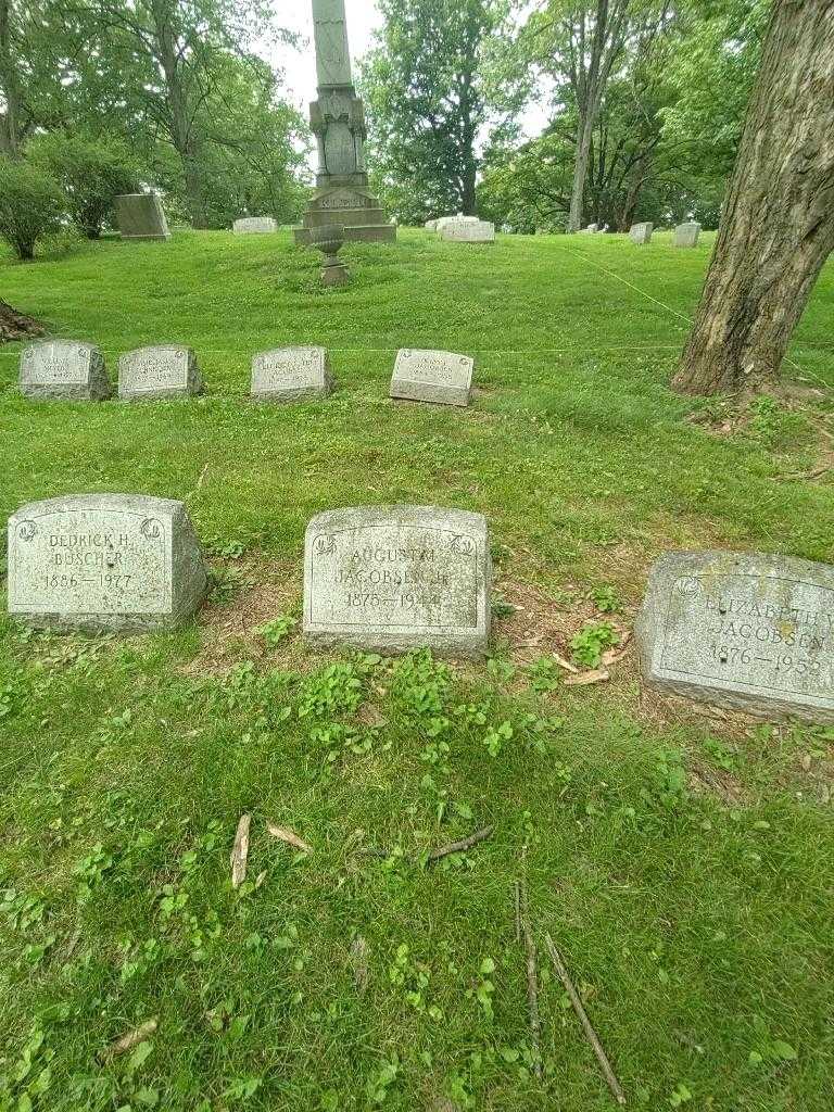 August M. Jacobsen Junior's grave. Photo 1