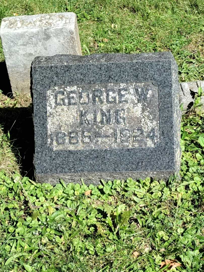 George W. King's grave. Photo 3