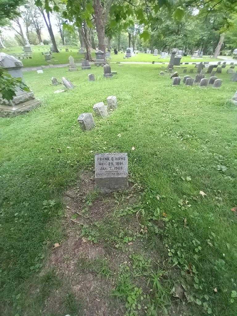 Frank C. Howe's grave. Photo 1