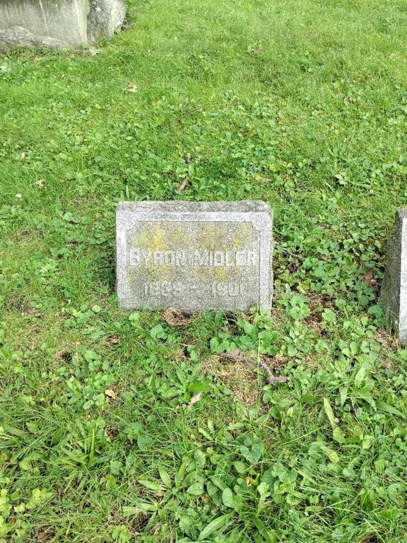 Byron Midler's grave. Photo 2