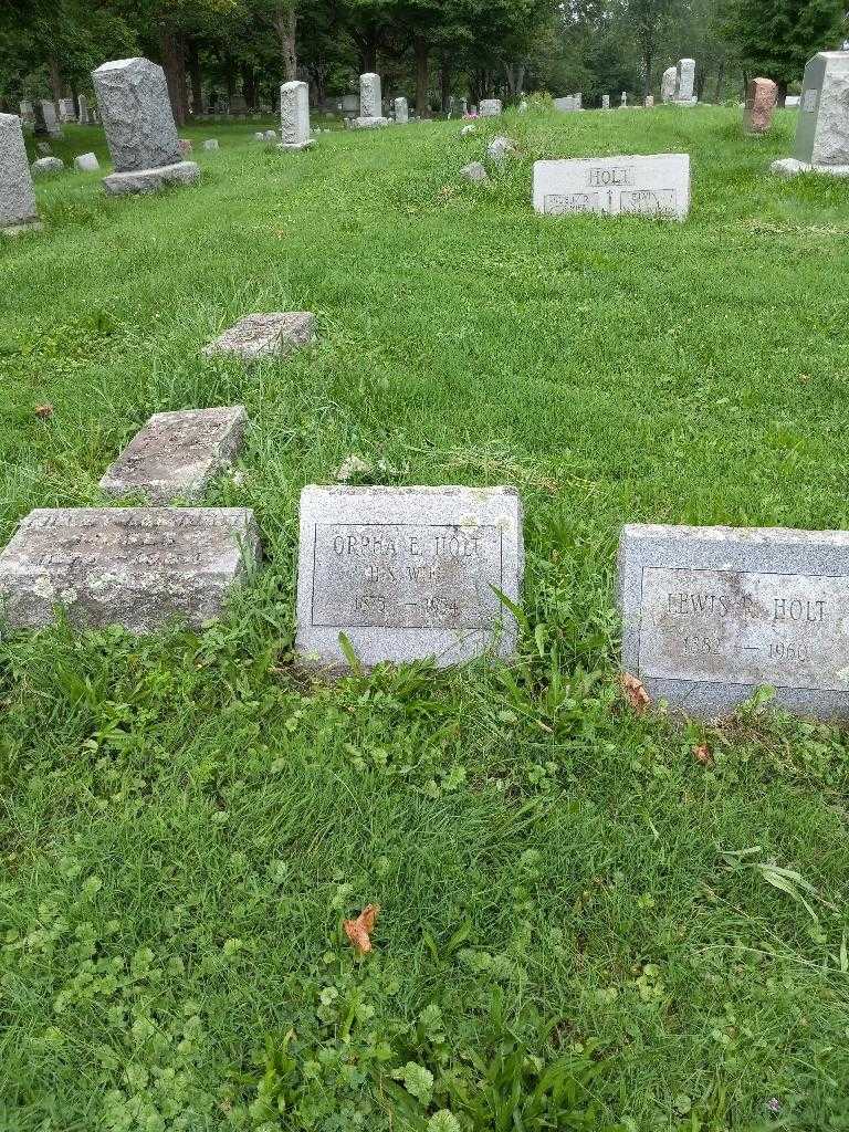 Orpha E. Holt's grave. Photo 1