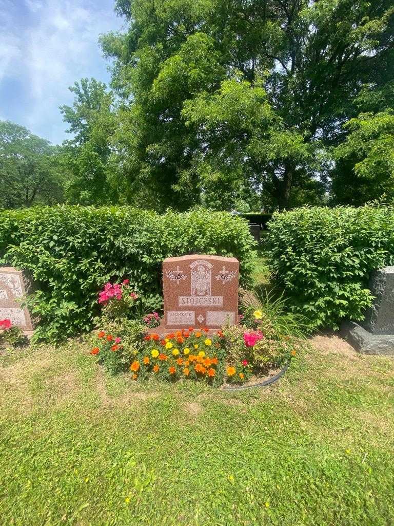 Zagorka K. Stojceski's grave. Photo 1