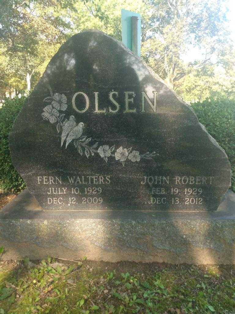 John Robert Olsen's grave. Photo 3