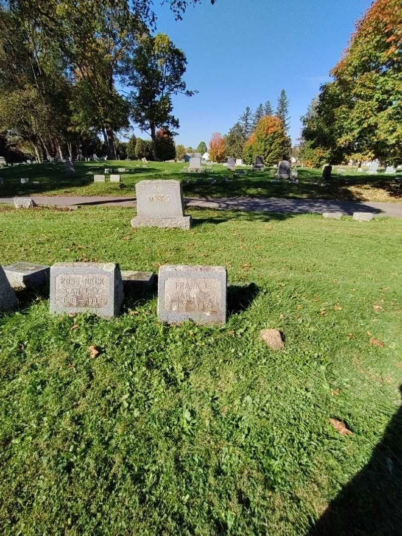 Frank L. Gantley's grave. Photo 1