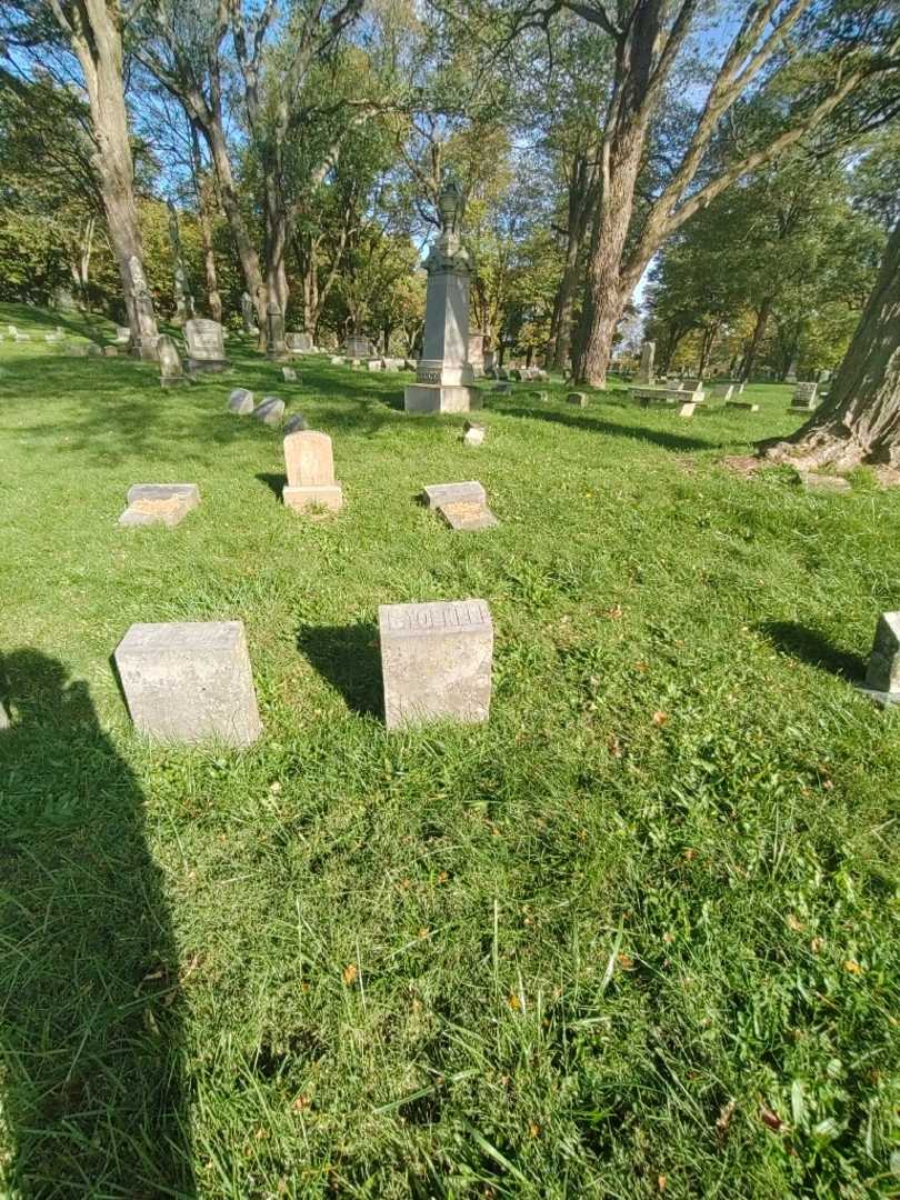 Elizabeth Yoekel's grave. Photo 1
