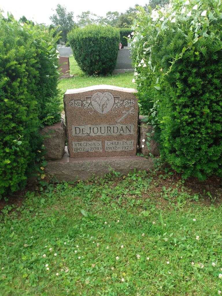 Virginia S. DeJourdan's grave. Photo 1