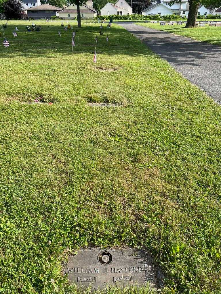 William D. Hayford's grave. Photo 3