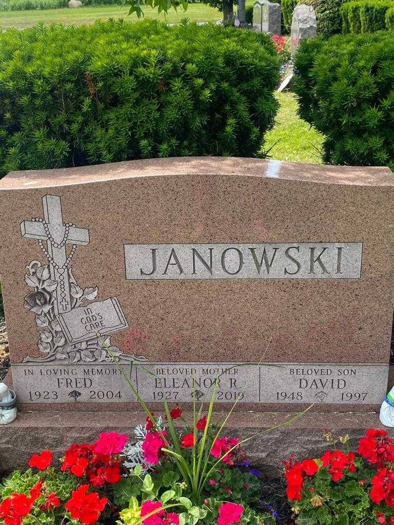 Fred Janowski's grave. Photo 3