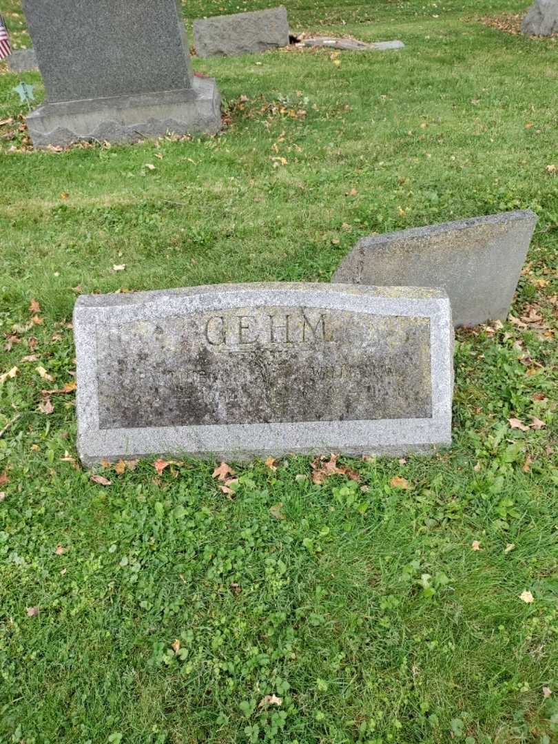 William W. Gehm's grave. Photo 2