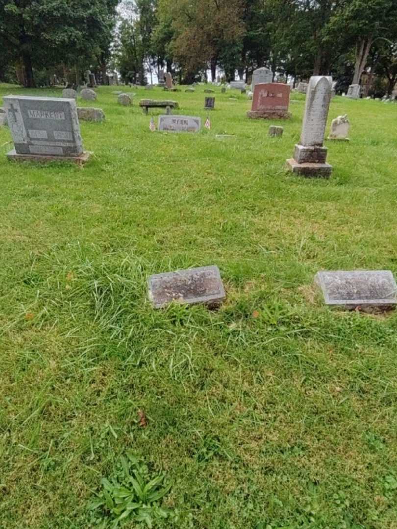 Beekman J. Hazle's grave. Photo 3