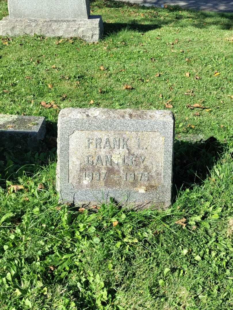 Frank L. Gantley's grave. Photo 2