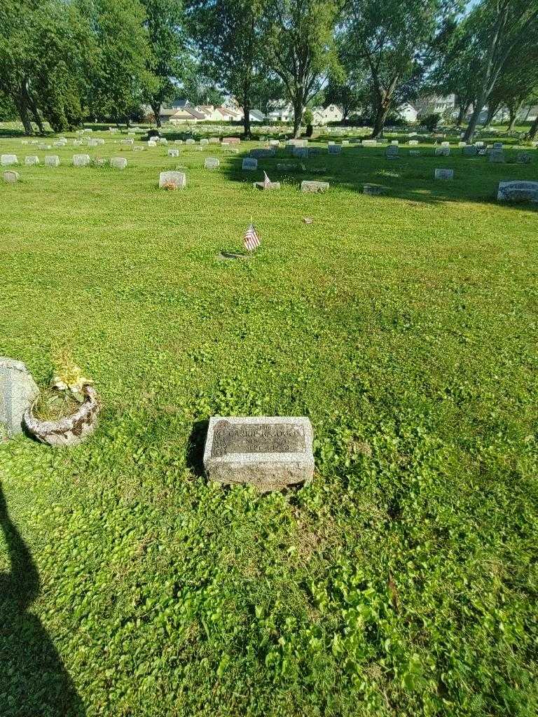 Carrie B. Gould's grave. Photo 1