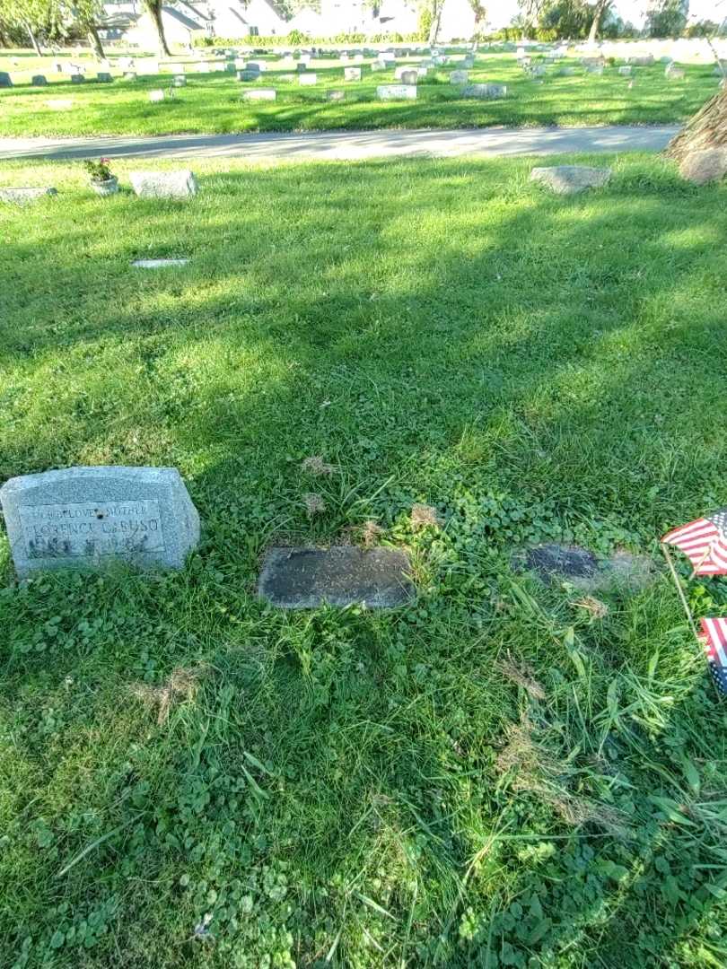 Dominic T. Yaccketta's grave. Photo 1