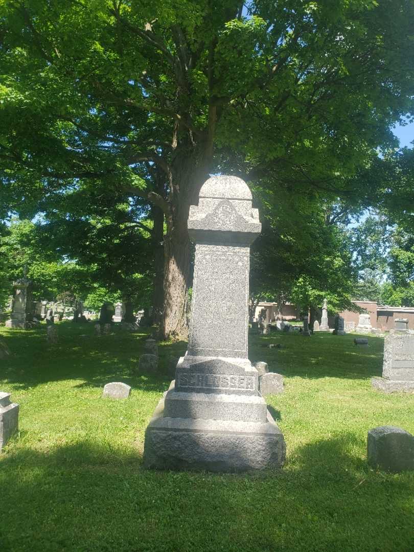 Charles Schlosser's grave. Photo 2