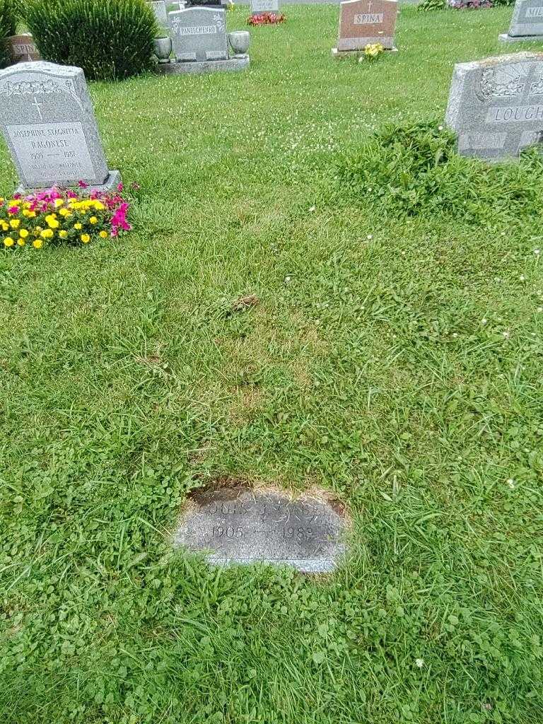 Louis J. Gabel's grave. Photo 2