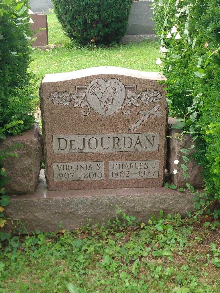 Virginia S. DeJourdan's grave. Photo 2