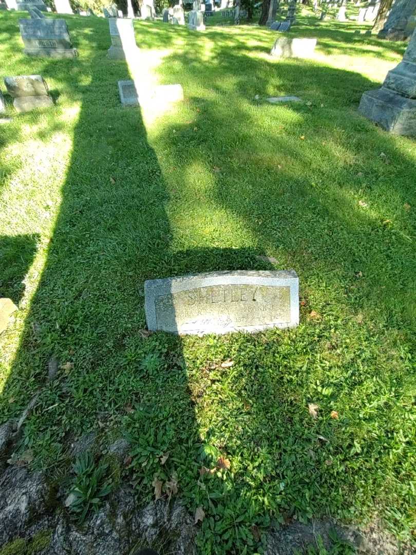 Frank John Shetley's grave. Photo 1