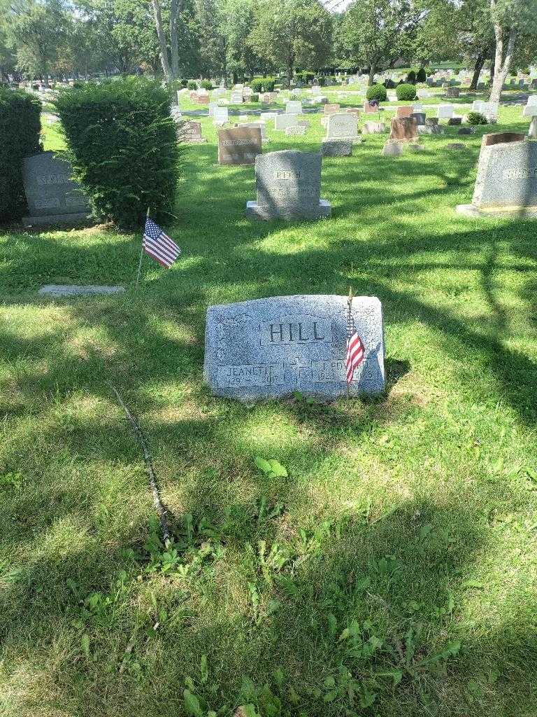 Edward J. Hill's grave. Photo 1