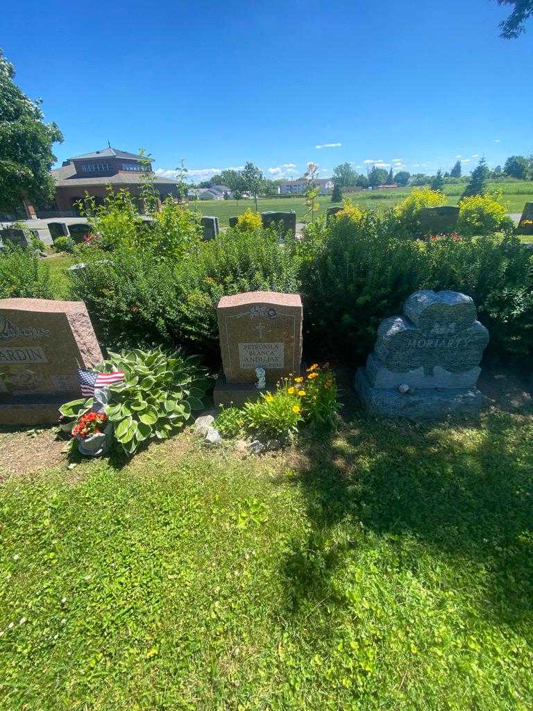 Petronila "Blanca" Andujar's grave. Photo 1