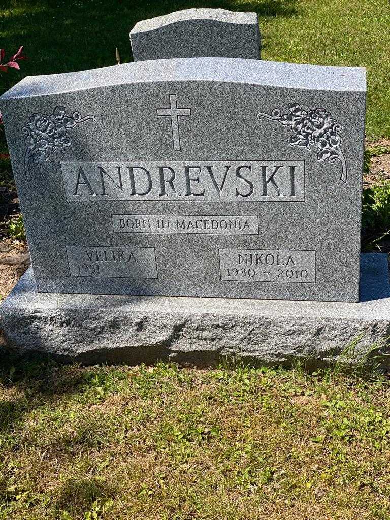 Velika Andrevski's grave. Photo 1