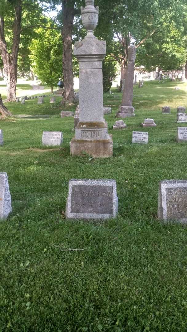 Carrie M. Kohl's grave. Photo 2