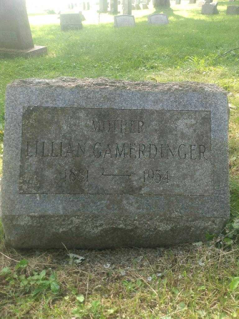 Lillian Gamerdinger's grave. Photo 3