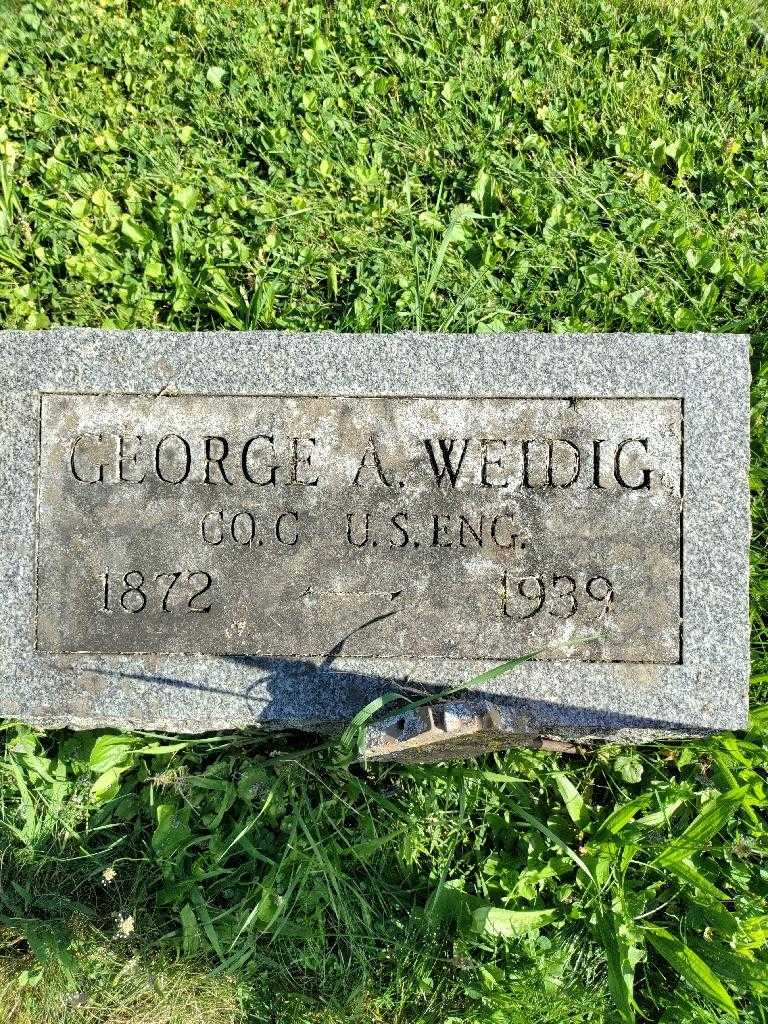 George A. Weidig's grave. Photo 3