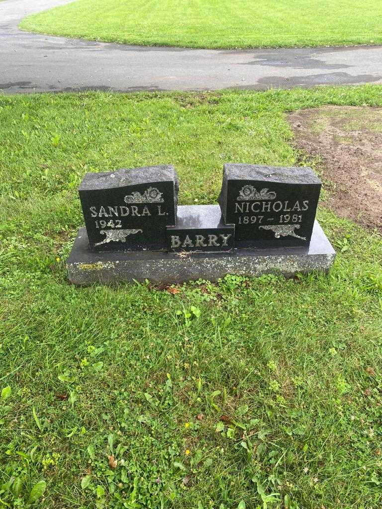 Nicholas Barry's grave. Photo 2
