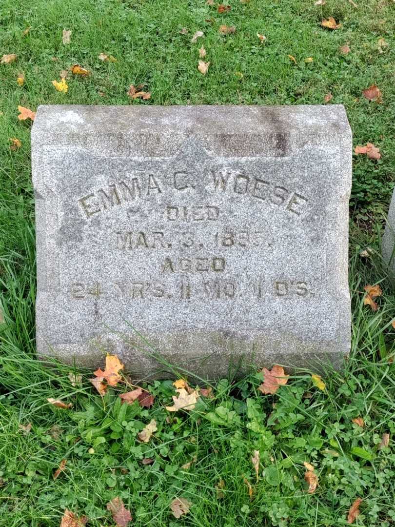 Emma C. Woese's grave. Photo 3