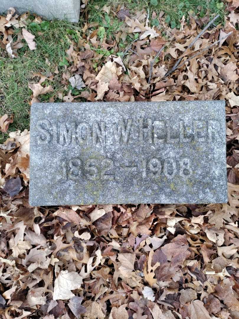 Simon W. Heller's grave. Photo 3