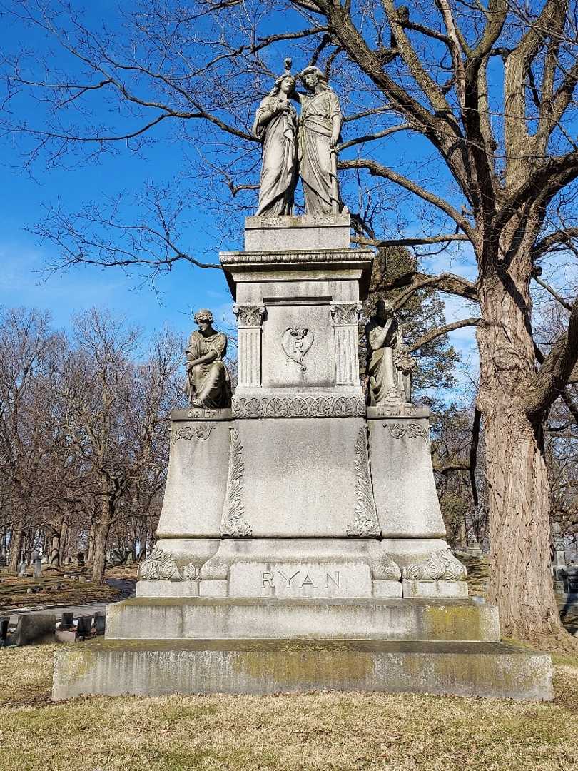 John L. Maurer's grave. Photo 1