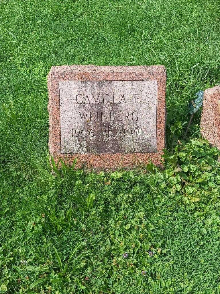 Camillia E. Weinberg's grave. Photo 2