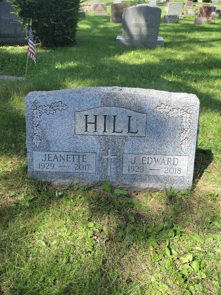 Edward J. Hill's grave. Photo 3