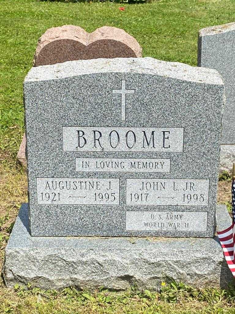 John L. Broome Junior's grave. Photo 3