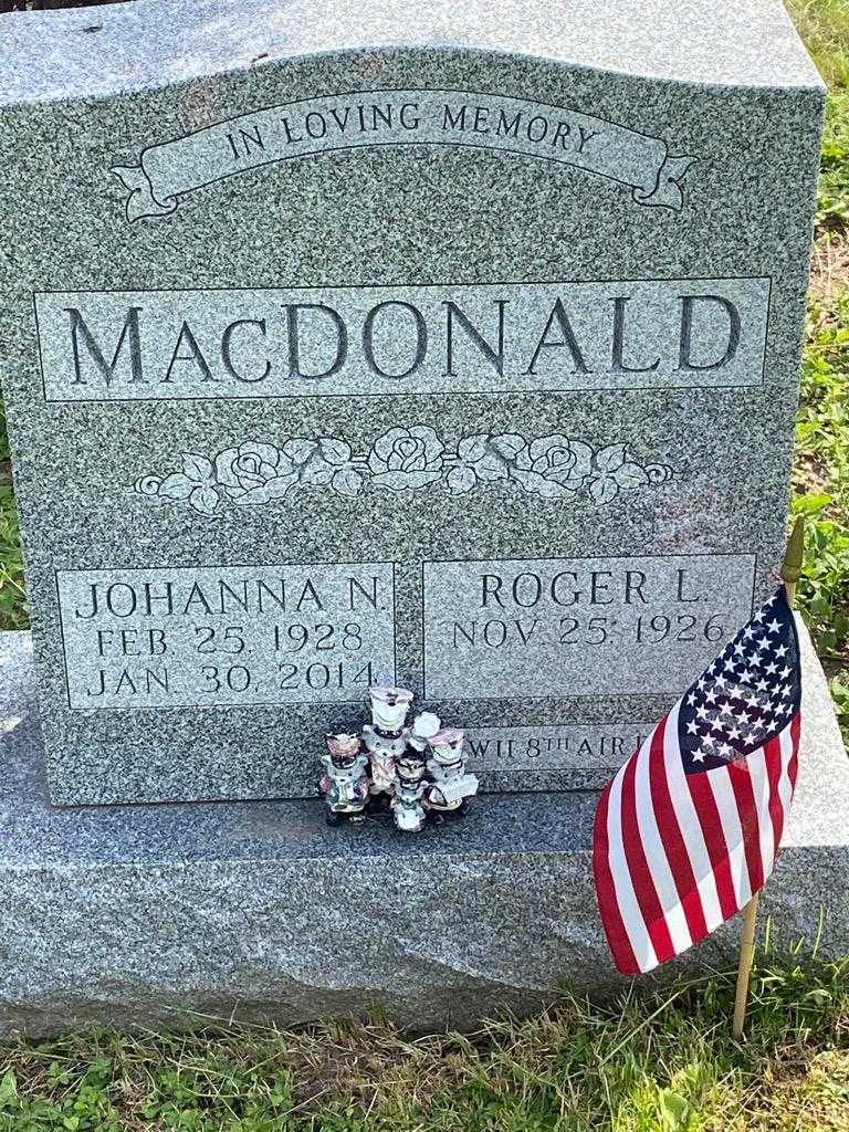 Johanna N. MacDonald's grave. Photo 3
