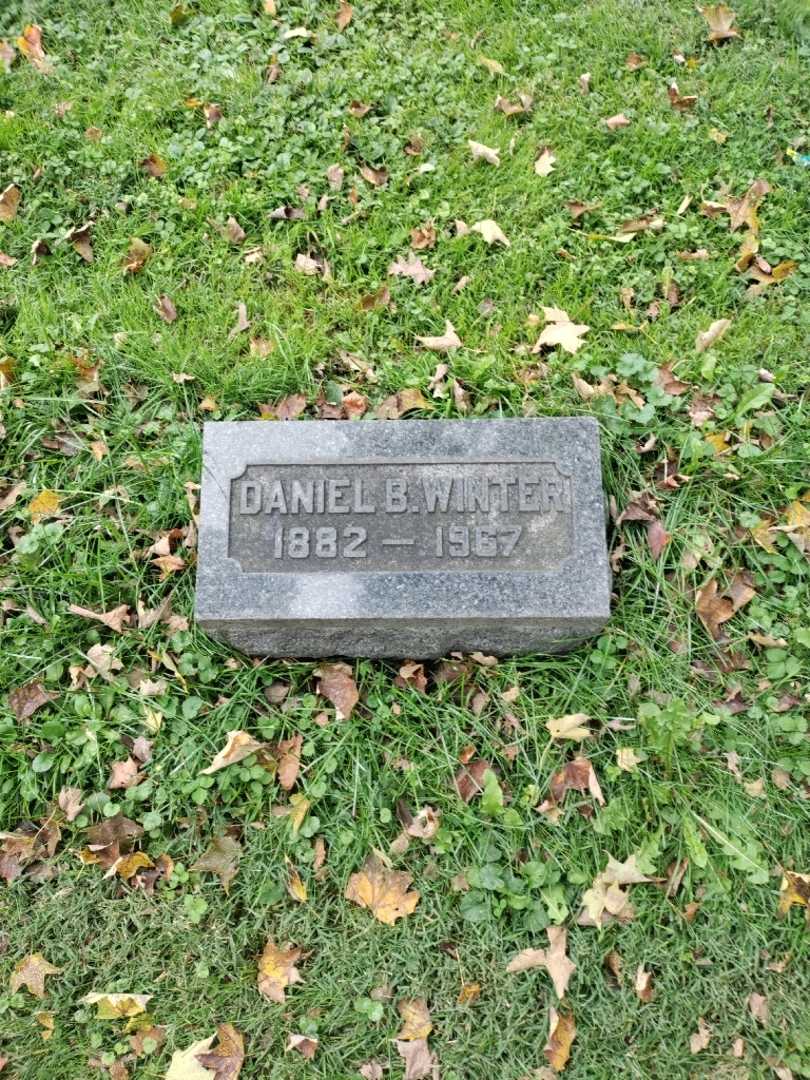Daniel B. Winter's grave. Photo 2