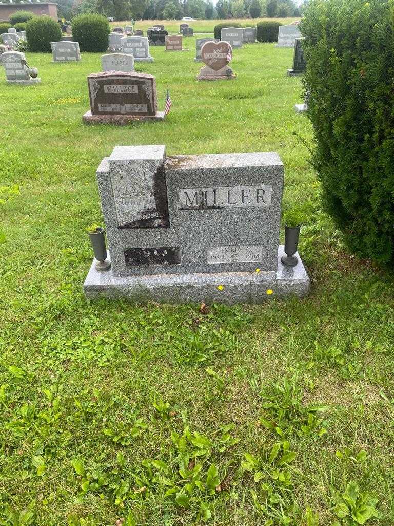 Emma C. Miller's grave. Photo 2