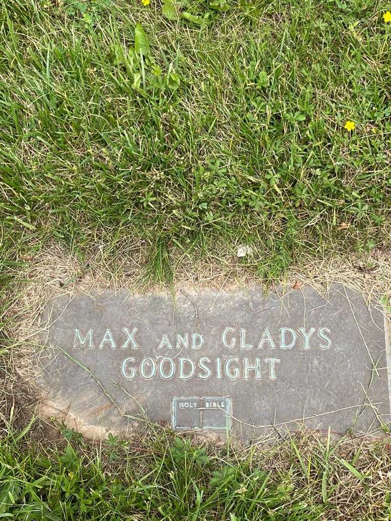 Max Goodsight's grave. Photo 3