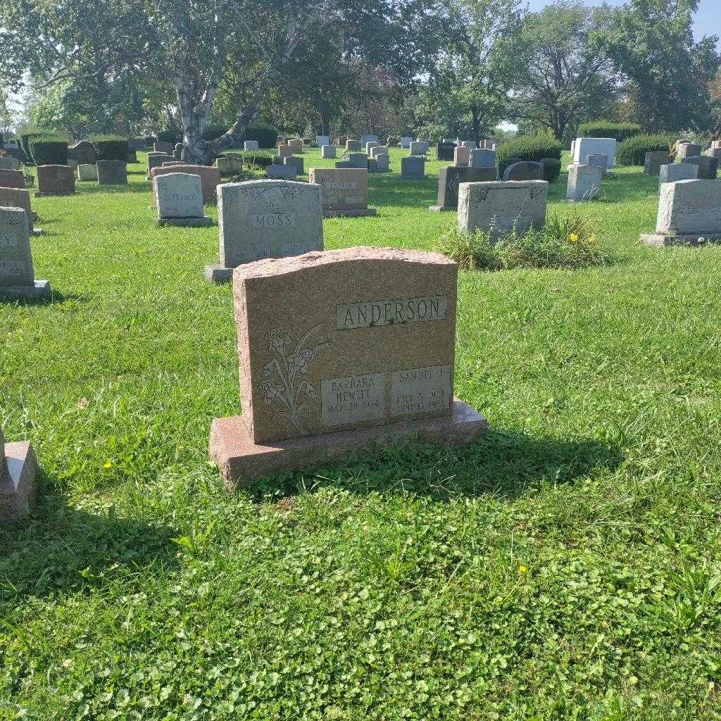 Barbara Anderson Hewitt's grave. Photo 3